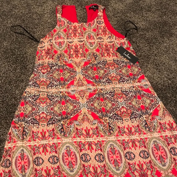 NWT: LuLu’s Design Major Red Print Swing Dress - Picture 3 of 3